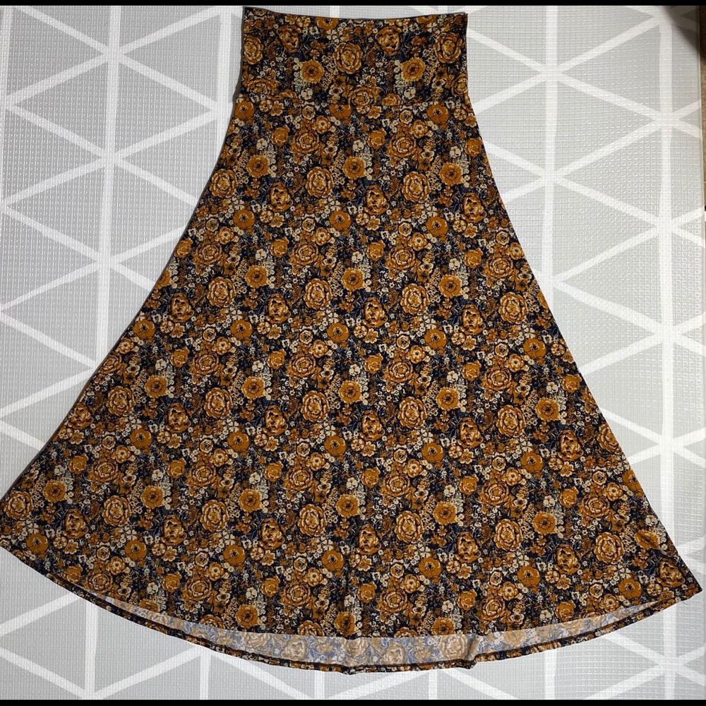 🛍Mustard/Navy Floral Lularoe Maxi Skirt